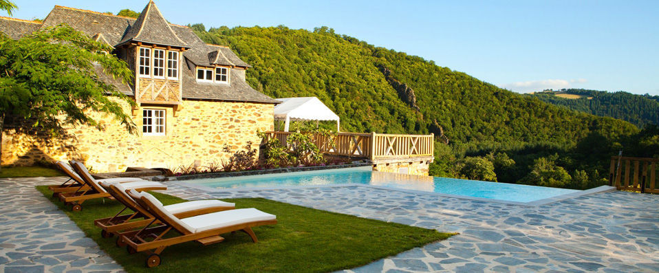 Château de Longcol ★★★★ - A hidden delight off the beaten track in the stunning Aveyron valley. - Aveyron, France