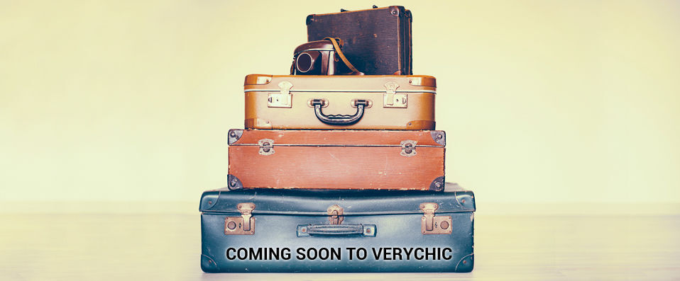 NOM DE L HOTEL - PHRASE DE RESUME - VILLE,PAYS