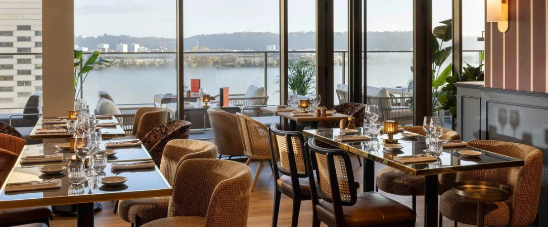 Hôtel 56 Bordeaux ★★★★ - Une adresse élégante et confortable sur les quais de la Garonne, idéale pour redécouvrir Bordeaux. - Bordeaux, France