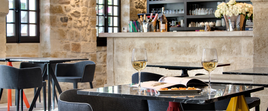 Boutique Hôtel des Remparts & Spa ★★★★★ - Luxe à la française au cœur du Languedoc, dans la cité médiévale d’Aigues-Mortes. - Aigues-Mortes, France