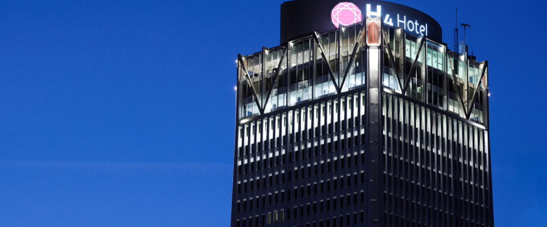 H4 Hotel Wyndham, Paris Pleyel Resort ★★★★ - Confort, design & superbe vue panoramique sur Paris. - Seine-Saint-Denis, France
