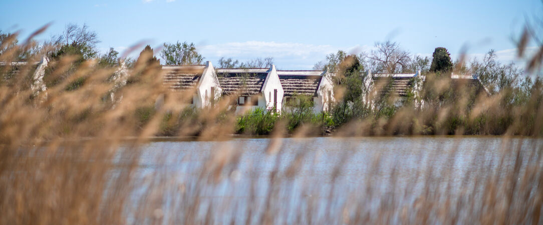 Les Bains Gardians ★★★★ - Luxe décontracté et reconnexion profonde à la nature dans d’authentiques cabanes de Gardians en Camargue. - Saintes-Maries-de-la-Mer, France