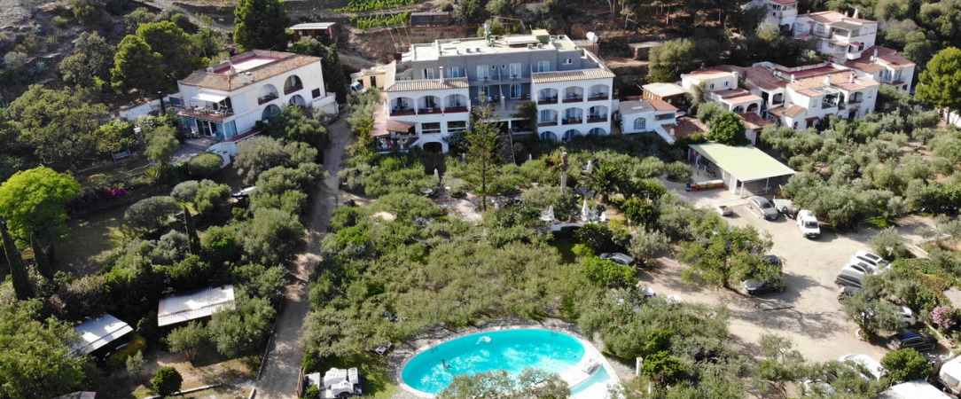 Hôtel Cala Joncols - Un hôtel familial charmant situé au-dessus d’une petite crique au nord de la Costa Brava. - Costa Brava, Espagne