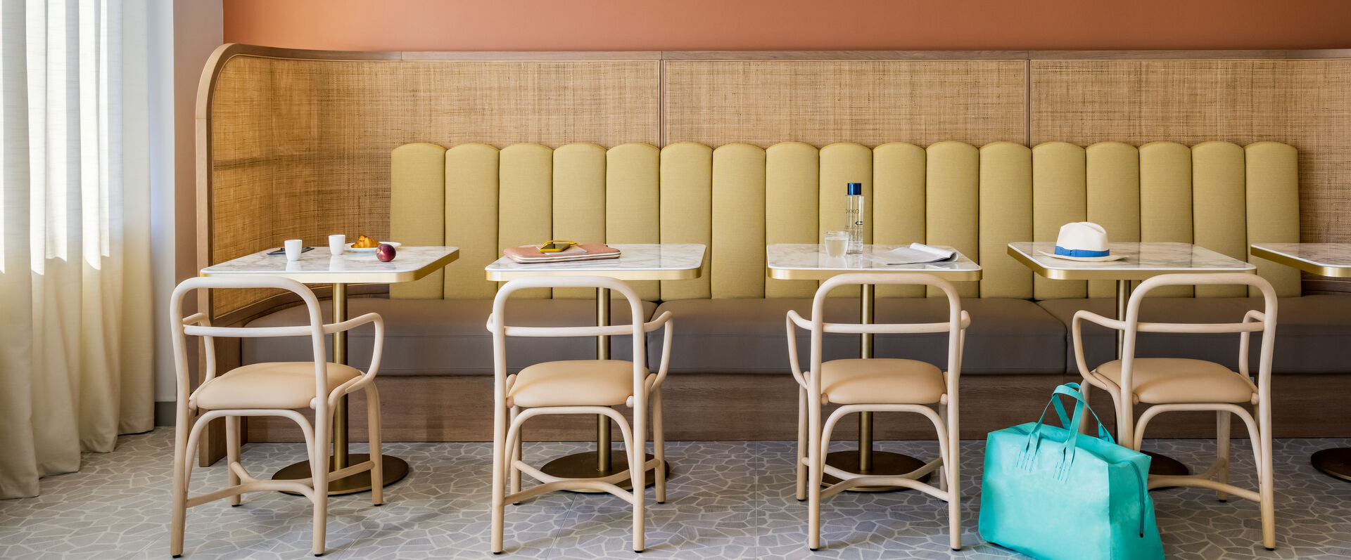 OKKO Hotels Nice Aéroport ★★★★ - Une escale design et confortable aux portes de la Côte d'Azur. - Nice, France