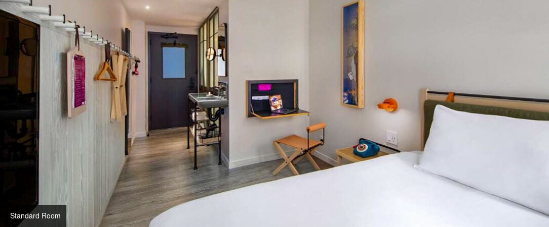 Moxy NYC Times Square ★★★★ - A stylish luxury hotel with all the charm of Midtown Manhattan. - New York, United States