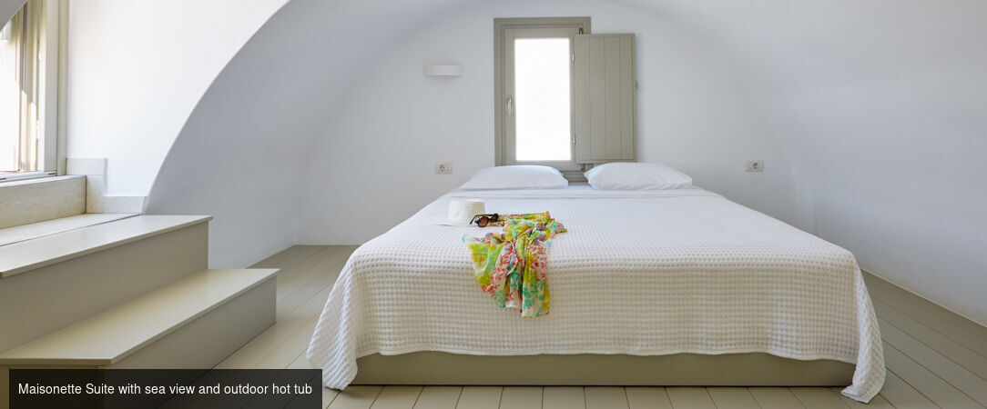 Aperanto Suites Santorini ★★★★ - Un havre de paix luxueux sur les hauteurs de Santorin, entre ciel et mer. - Santorini, Greece