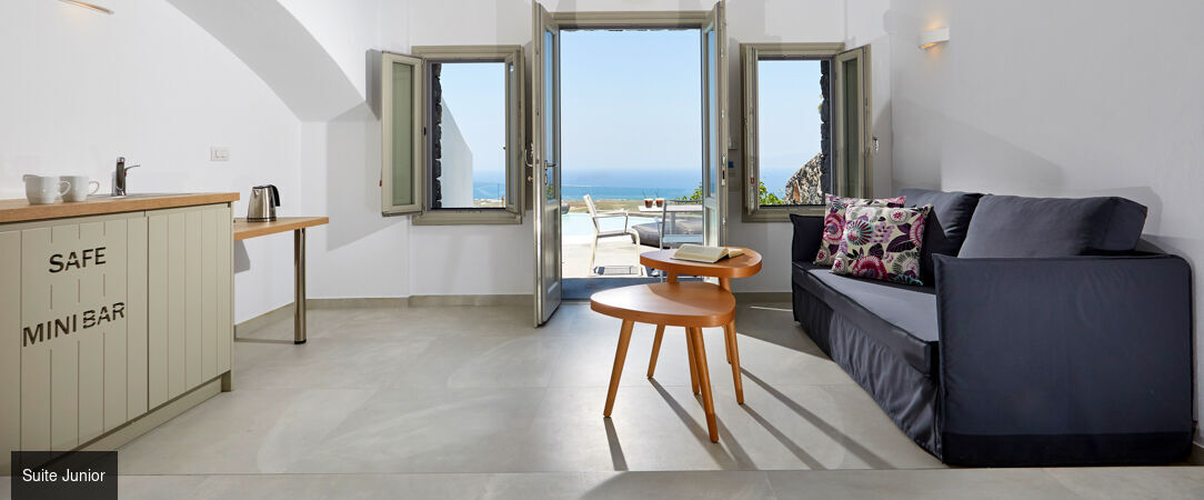 Aperanto Suites Santorini ★★★★ - Un havre de paix luxueux sur les hauteurs de Santorin, entre ciel et mer. - Santorin, Grèce