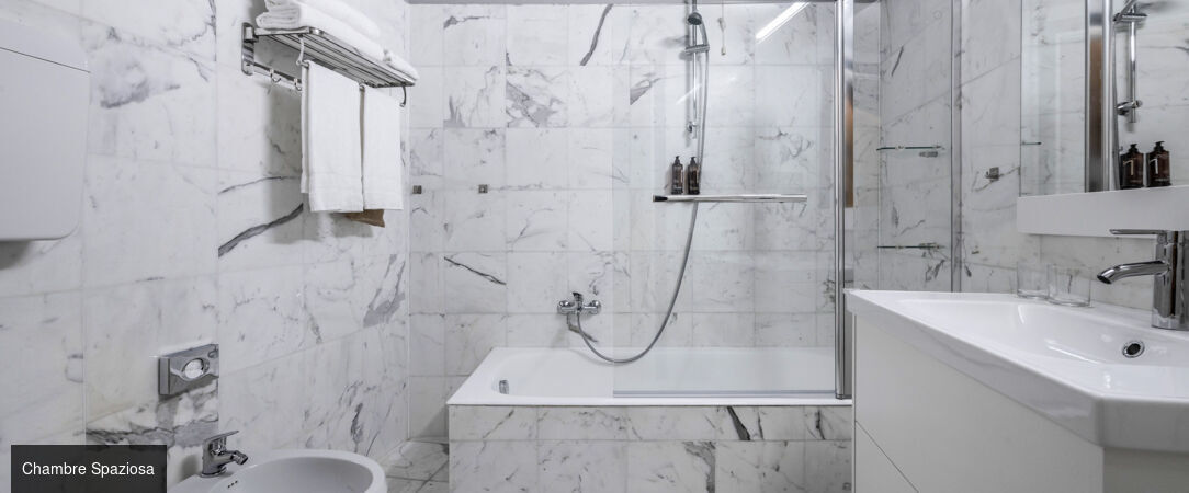 Hôtel Meandro - Lake View ★★★★ - Une parenthèse enchantée et douillette dans le décor merveilleux du Lac de Garde. - Lombardy, Italy