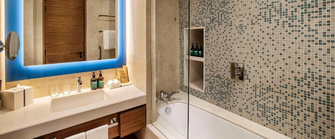 Tumbi West Palm Beach Hotel Dubai, Tapestry Collection by Hilton ★★★★ - Votre chambre sur la Palm Jumeirah de Dubaï. - Dubaï, Émirats arabes unis