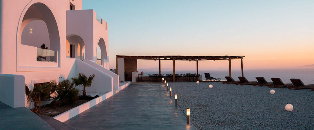 Leon Luxury Suites ★★★★★ - A clifftop Aegean paradise in stunning Santorini. - Santorini, Greece