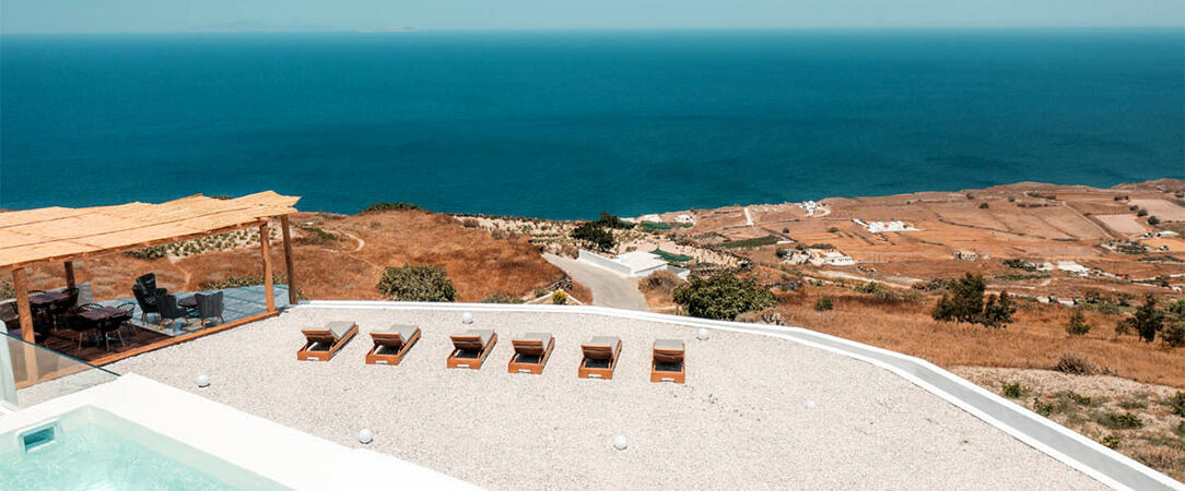 Leon Luxury Suites ★★★★★ - A clifftop Aegean paradise in stunning Santorini. - Santorini, Greece