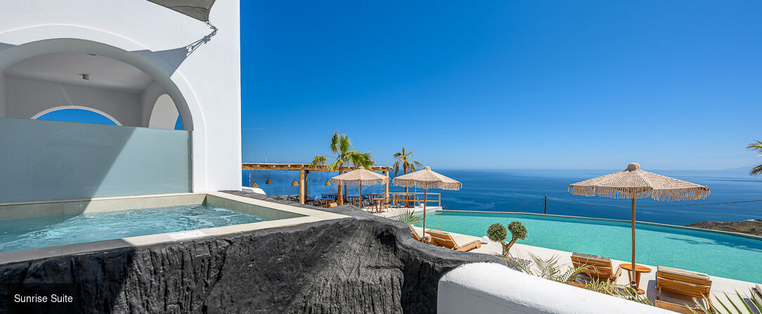 Leon Luxury Suites ★★★★★ - A clifftop Aegean paradise in stunning Santorini. - Santorini, Greece