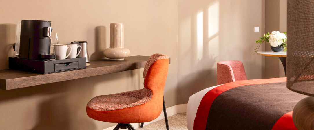 XXXX - XXX - Paris, France