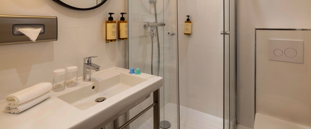 XXXX - XXX - Paris, France