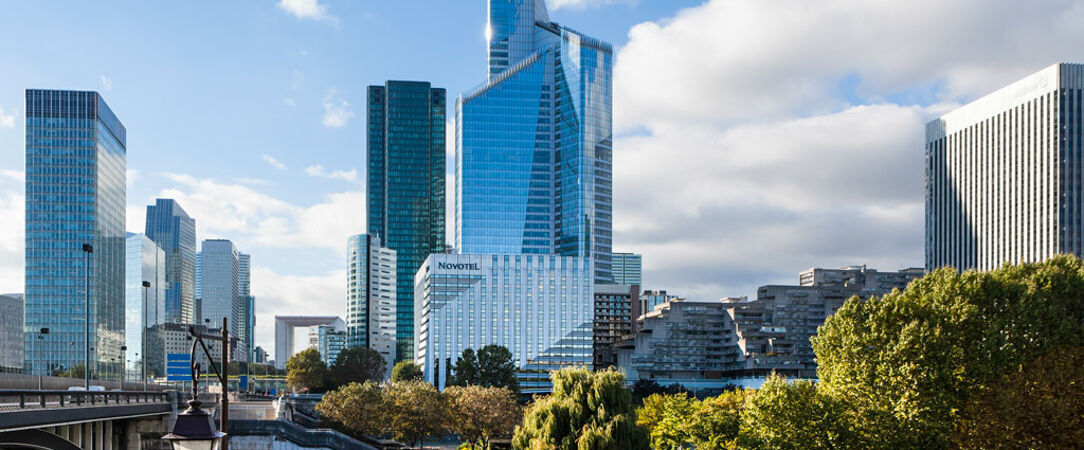 Novotel Paris La Defense Esplanade ★★★★ - Un séjour d’exception, à deux pas du cœur parisien. - Paris, France