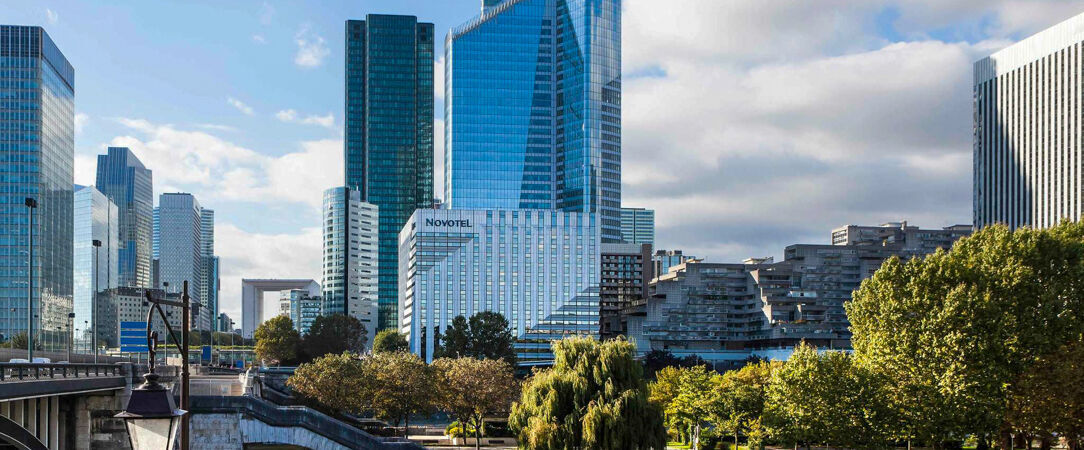 Novotel Paris La Defense Esplanade ★★★★ - Un séjour d’exception, à deux pas du cœur parisien. - Paris, France