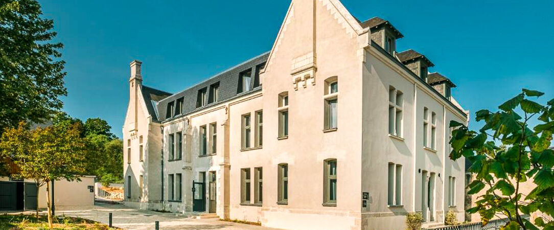 XXXX - XXX - Ville, Pays