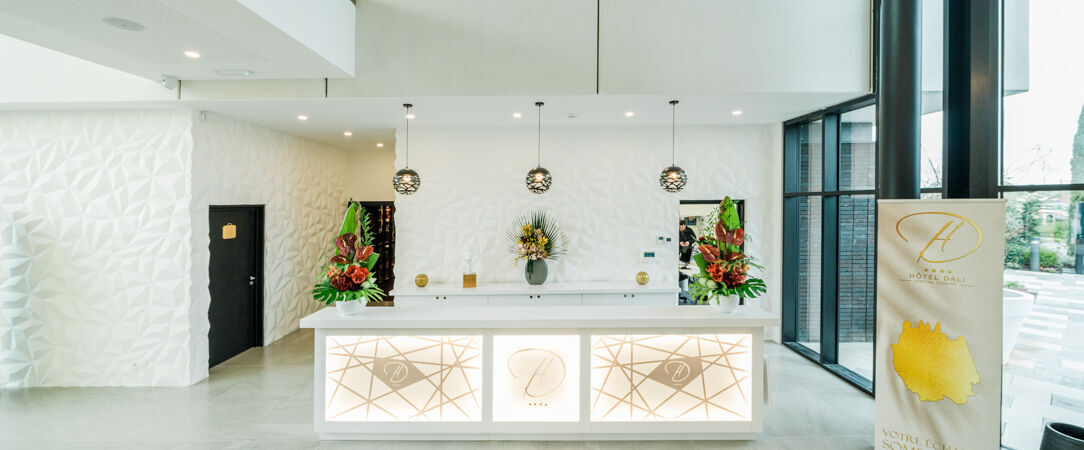 Hôtel Dali Val d'Europe ★★★★ - A magical gem just near Disneyland® Paris. - Seine-et-Marne, France