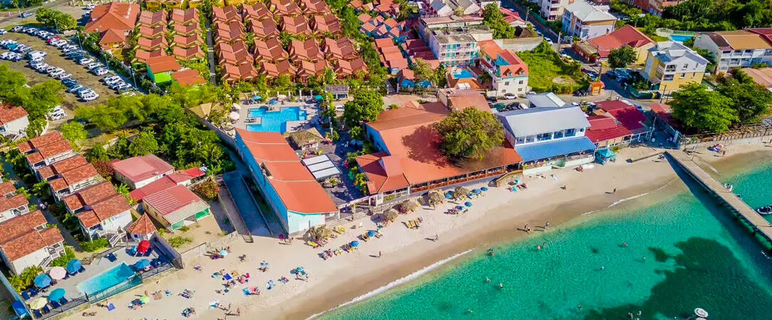 Hôtel Bambou - Une adresse cosy et colorée, les pieds dans l’eau, sur l’une des plus belles plages de la Martinique. - Martinique, France