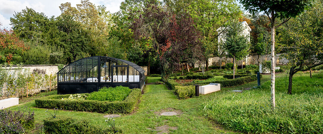 Domaine Reine Margot Paris Issy - MGallery Collection ★★★★★ - Stylish boutique hotel with a luxury spa, cocktail lounge and gardens. - Issy-les-Moulineaux, France