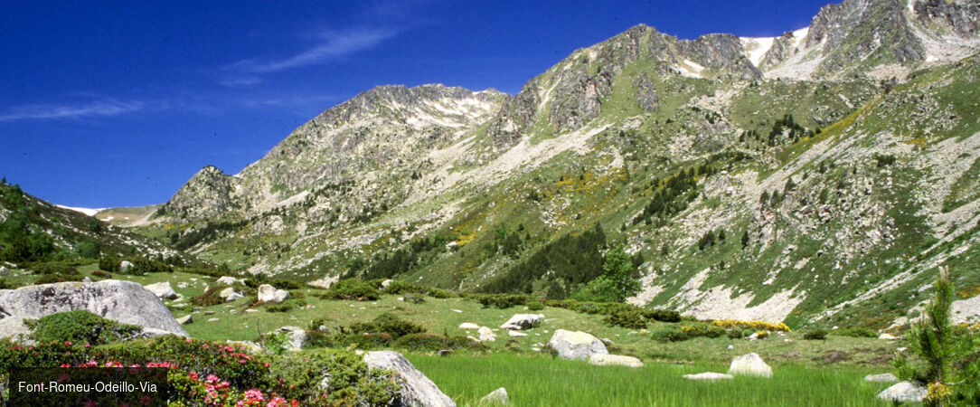 Grand Hôtel L'Ermitage ★★★★- Font-Romeu - Une escapade luxueuse au cœur de la nature montagneuse des Pyrénées. - Pyrénées-Orientales, France
