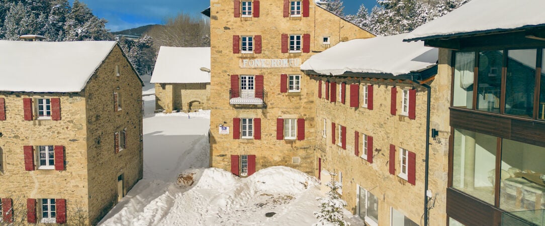 Grand Hôtel L'Ermitage ★★★★- Font-Romeu - Une escapade luxueuse au cœur de la nature montagneuse des Pyrénées. - Pyrénées-Orientales, France