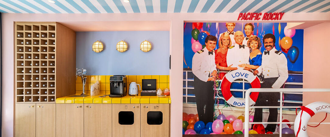 RockyPop Marseille ★★★★ - Un design rétro, un esprit pop et une convivialité à partager sous le soleil marseillais. - Marseille, France