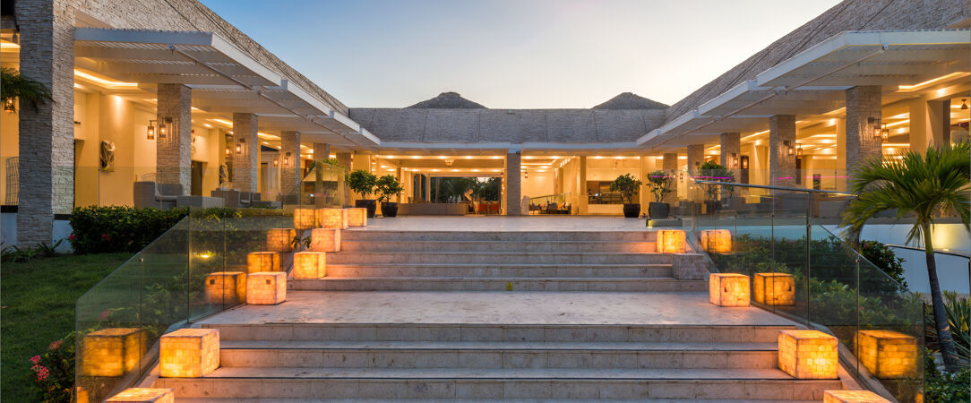 Royalton CHIC Punta Cana ★★★★★ - Une échappée luxueuse sur les plages dorées de Punta Cana. - Punta Cana, République Dominicaine