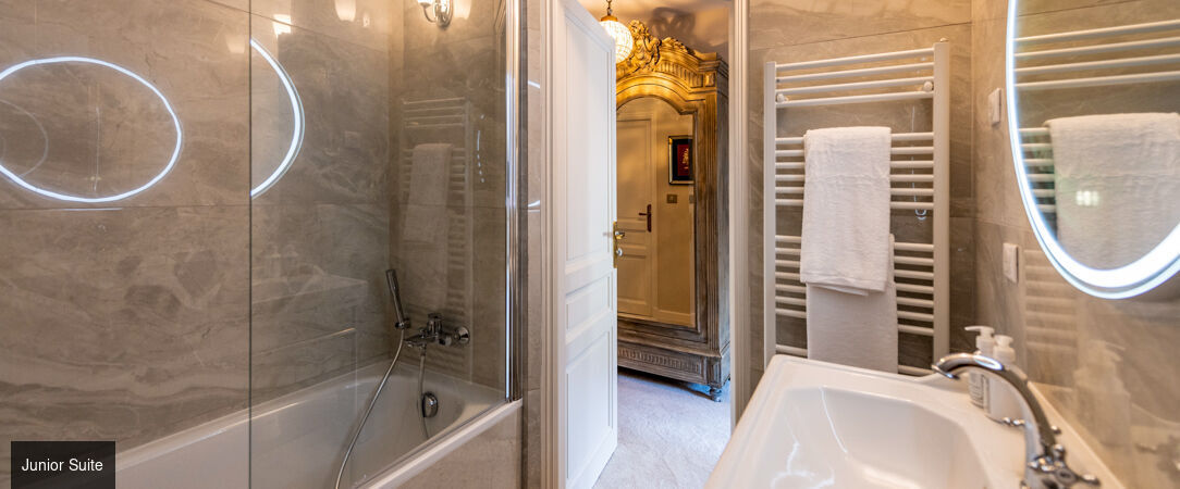Hôtel de la Poste ★★★★ - Charme feutré et élégance discrète dans le centre historique d’Avallon, au cœur de l’Yonne. - Bourgogne, France