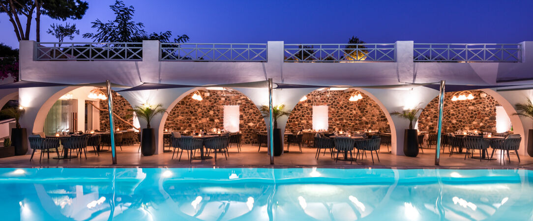 Santorini Kastelli Resort ★★★★★ - Un resort 5 étoiles authentique à deux pas de la plage, au cœur de Santorin. - Santorin, Grèce