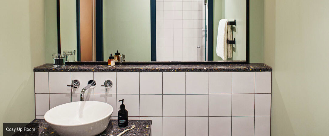 The Hoxton Shepherd's Bush ★★★★ - A stylish and vibrant address in the heart of West London. - London, United Kingdom