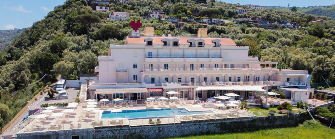 Art Hotel Gran Paradiso ★★★★ - Une adresse arty pleine de douceur avec une vue magnifique sur la baie de Naples. - Sorrente, Italie
