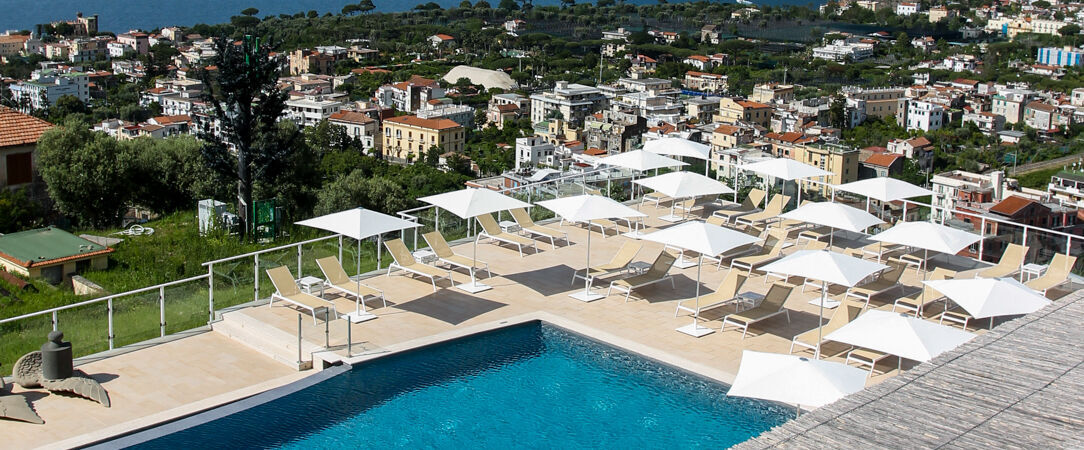 Art Hotel Gran Paradiso ★★★★ - Une adresse arty pleine de douceur avec une vue magnifique sur la baie de Naples. - Sorrente, Italie