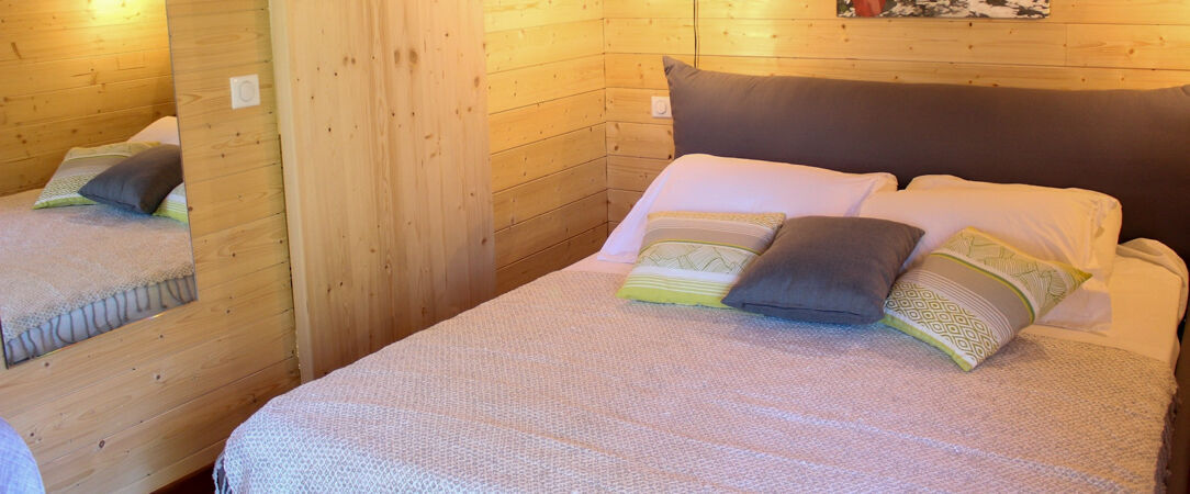 Château Mentone - Entre vignes, pins et pierres blondes, une parenthèse raffinée en Provence verte. - Saint-Antonin-du-Var, France