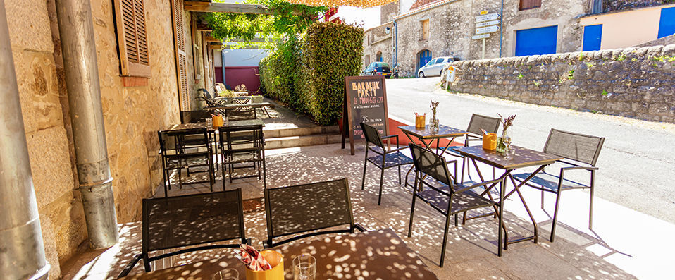 The Domaine Riberach ★★★★ - Mountain serenity and gourmet delights in Languedoc-Roussillon. - Pyrenees-Orientales, France