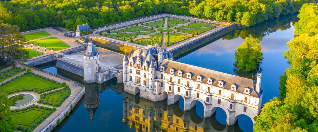 LABE Hôtel Tours Centre Gare ★★★★ - A new-generation hotel in the heart of Tours – creative, vibrant, and committed. - Tours, France