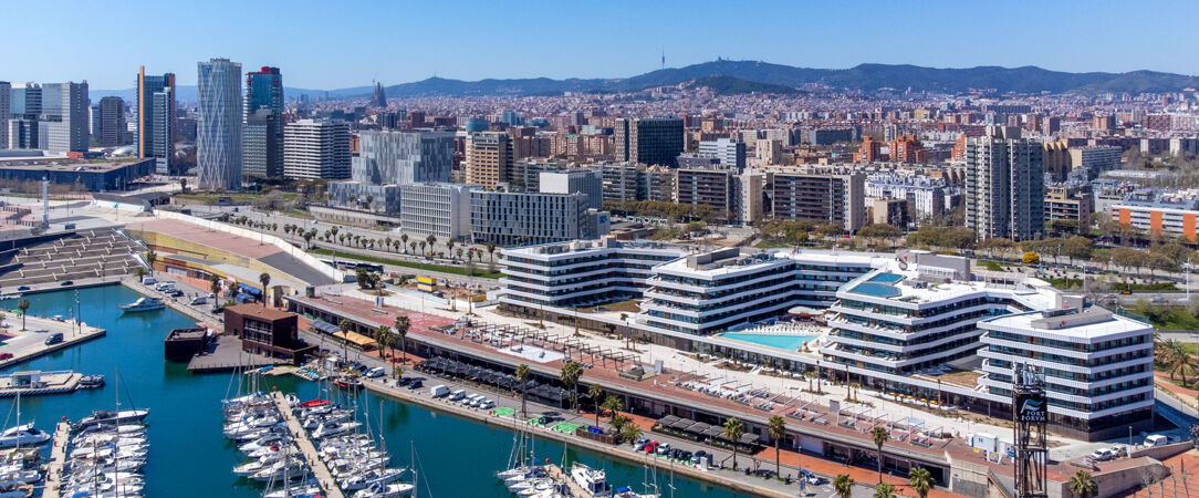 SLS Barcelona ★★★★★ - Luxe vibrant et design audacieux face à la Méditerranée. - Barcelone, Espagne