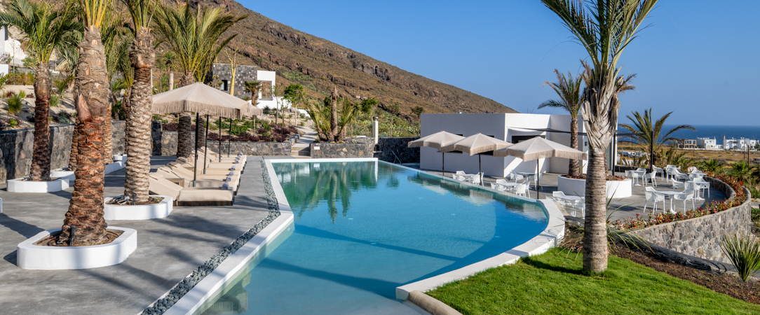 Palm Island Suites Santorini - Une oasis raffinée à Santorin, entre douceur de vivre et lumière grecque. - Santorin, Grèce