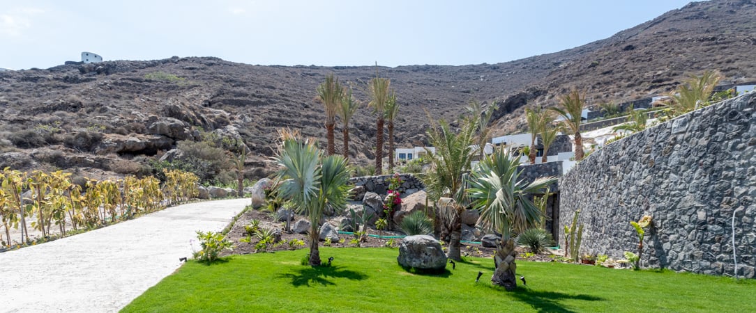 Palm Island Suites Santorini - Une oasis raffinée à Santorin, entre douceur de vivre et lumière grecque. - Santorin, Grèce