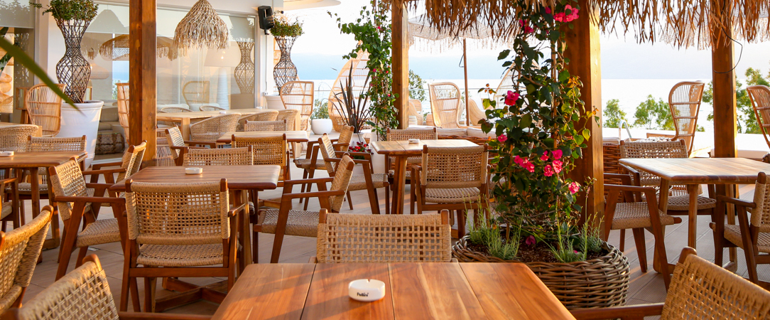 Regina Blu Hotel ★★★★★ - Écrin méditerranéen en surplomb de la mer Ionienne, sur la Riviera albanaise. - Vlora, Albanie