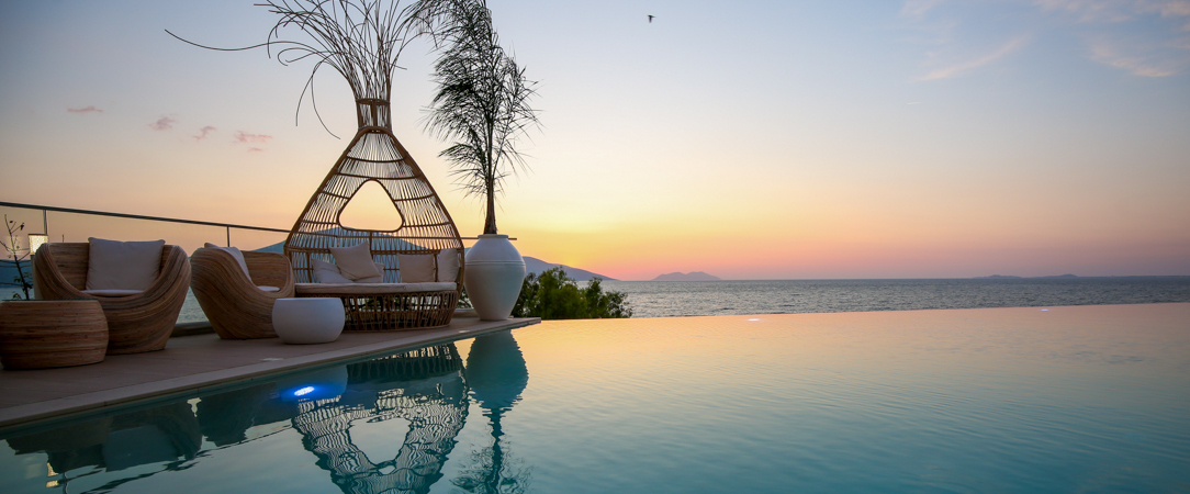 Regina Blu Hotel ★★★★★ - Écrin méditerranéen en surplomb de la mer Ionienne, sur la Riviera albanaise. - Vlora, Albanie