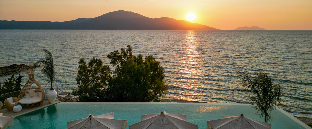 Regina Blu Hotel ★★★★★ - Écrin méditerranéen en surplomb de la mer Ionienne, sur la Riviera albanaise. - Vlora, Albanie
