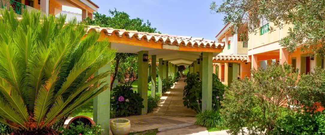 iH Hotels Villasimius Le Zagare Resort ★★★★ - Séjour en Sardaigne, entre mer turquoise et charme méditerranéen. - Sardaigne, Italie