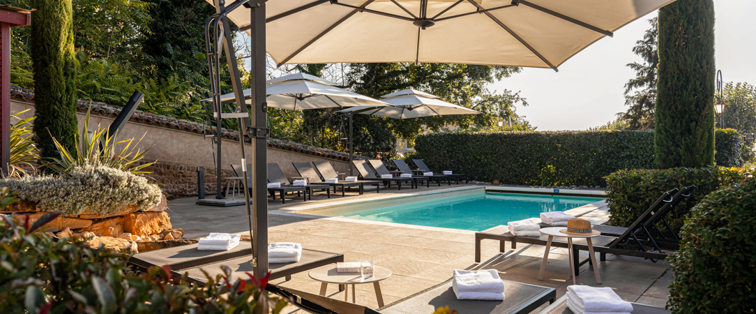 Hôtel Le Savigny & Spa - Une maison de charme au milieu des vignes du Beaujolais. - Blacé, France