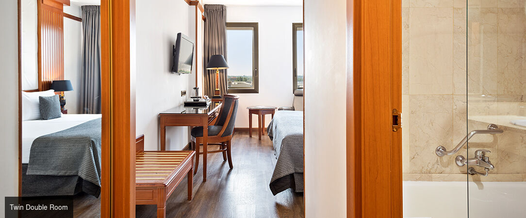 Best Western Premier CMC Girona ★★★★ - Discover Girona's heart: where comfort reigns. - Girona, Spain