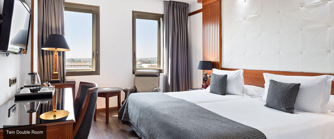 Best Western Premier CMC Girona ★★★★ - Discover Girona's heart: where comfort reigns. - Girona, Spain