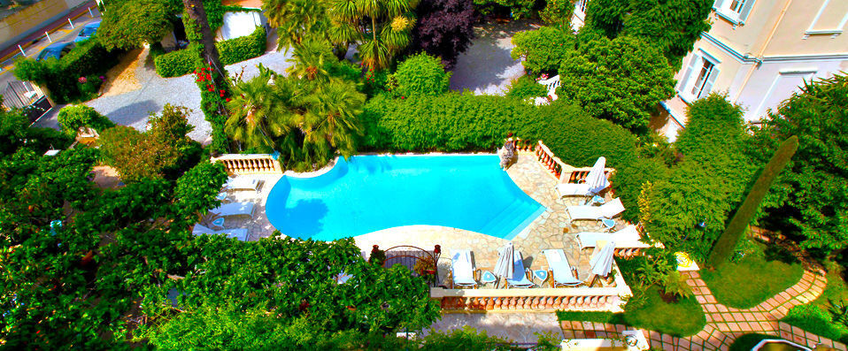 Hotel Sainte Valerie ★★★★ - Par Eve Jullien, correspondante de VeryChic - Juan Les Pins, France