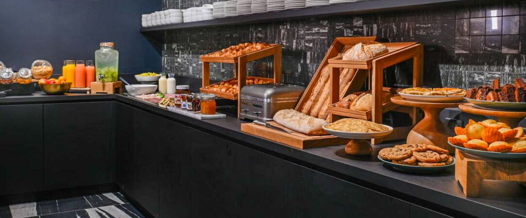 Tribe Paris La Défense ★★★★ - Dernière minute - Un hôtel moderne et design aux accents australiens situé à La Défense. - Courbevoie, France