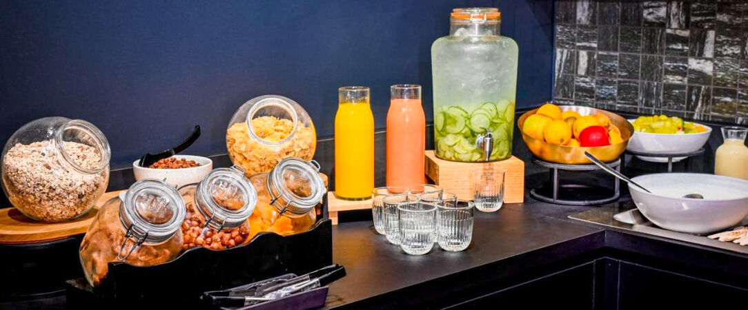 Tribe Paris La Défense ★★★★ - Dernière minute - Un hôtel moderne et design aux accents australiens situé à La Défense. - Courbevoie, France