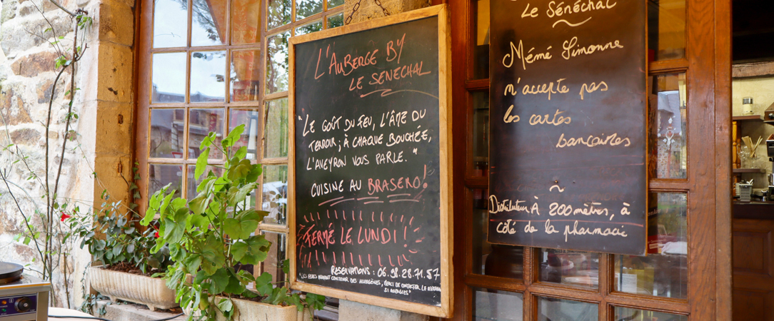 Le Sénéchal ★★★★ - Délices gastronomiques & patrimoine au cœur de l’un des plus beaux villages de France. - Aveyron, France